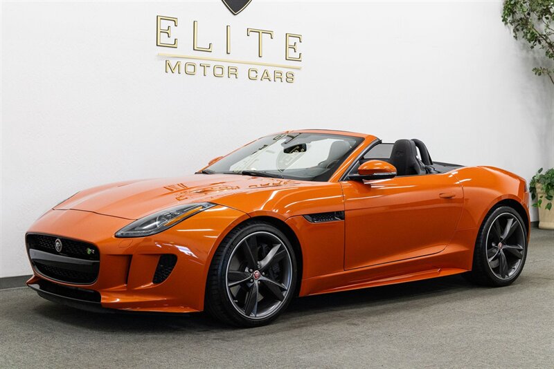 2016 Jaguar F-TYPE R  