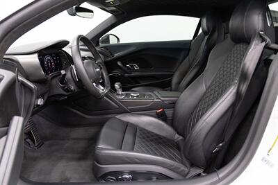 2017 Audi R8 5.2 Plus quattro   - Photo 6 - Concord, CA 94520