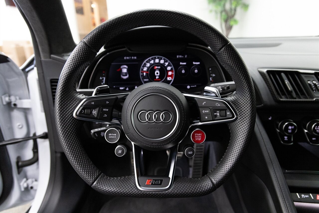 2017 Audi R8 5.2 Plus quattro - Photo 13 - Concord, CA 94520