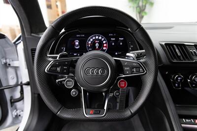 2017 Audi R8 5.2 Plus quattro   - Photo 13 - Concord, CA 94520