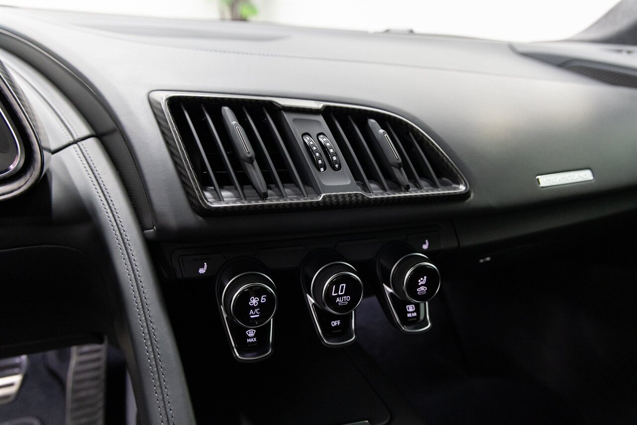 2017 Audi R8 5.2 Plus quattro - Photo 16 - Concord, CA 94520