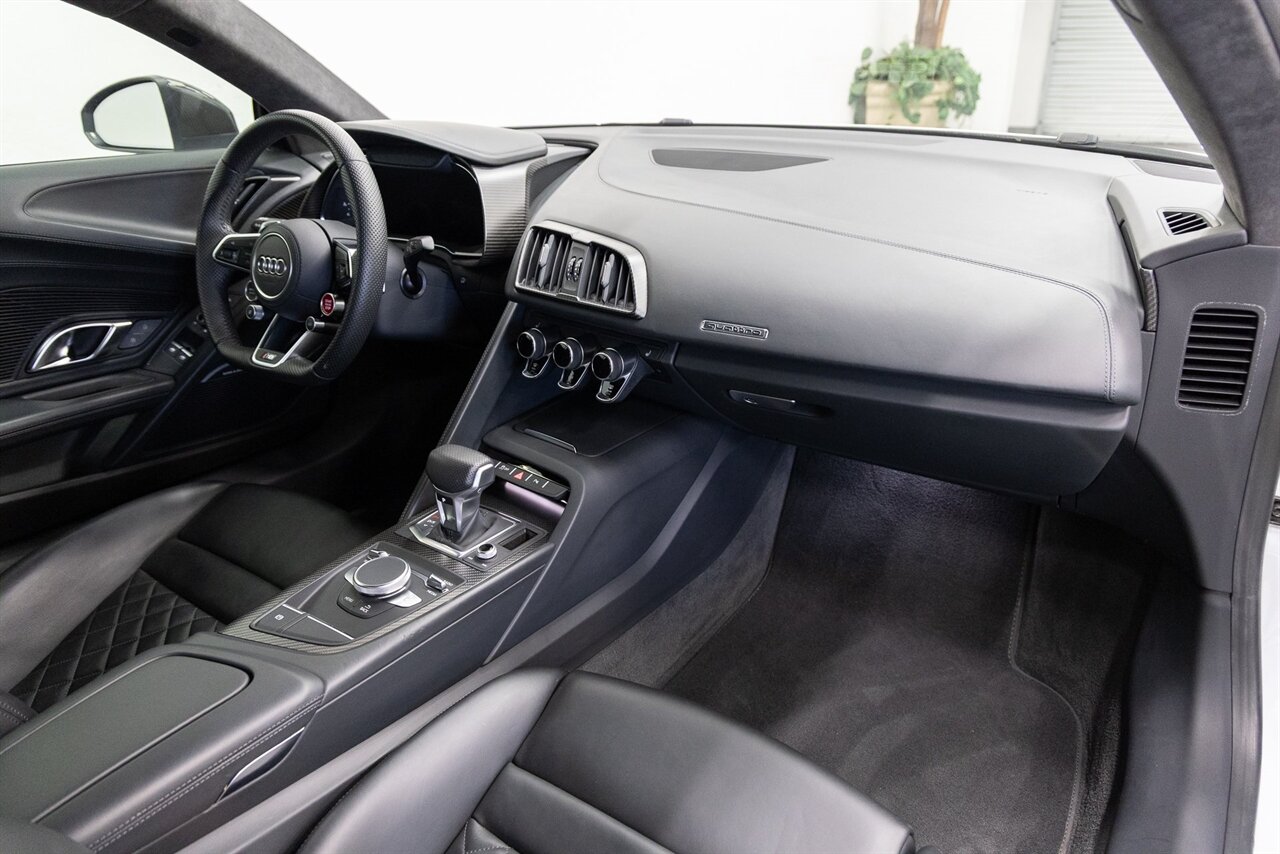 2017 Audi R8 5.2 Plus quattro - Photo 11 - Concord, CA 94520