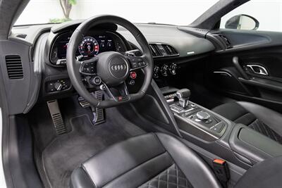 2017 Audi R8 5.2 Plus quattro   - Photo 5 - Concord, CA 94520