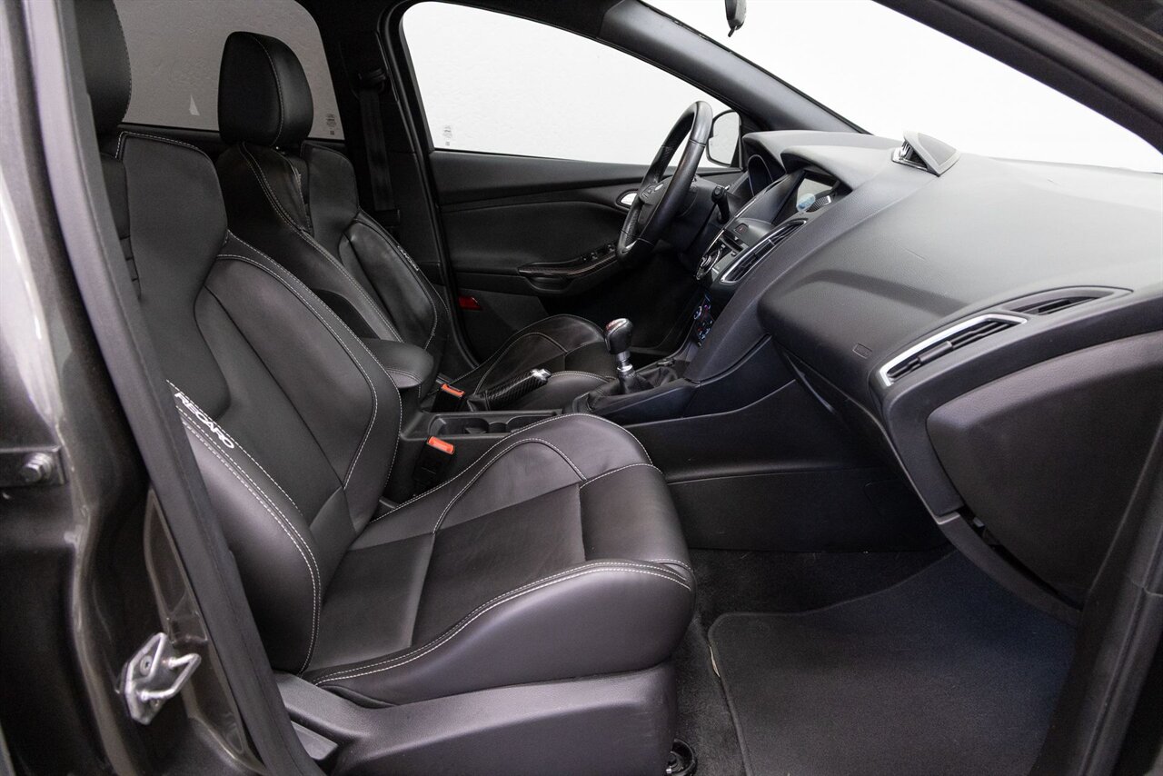 2016 Ford Focus ST - Photo 14 - Concord, CA 94520