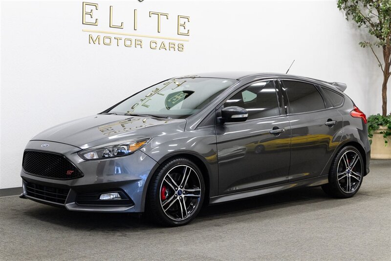 2016 Ford Focus ST  
