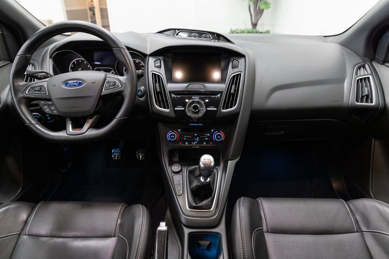 2016 Ford Focus ST - Photo 5 - Concord, CA 94520
