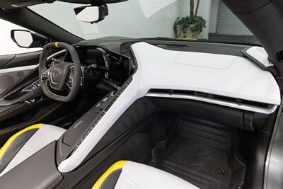 2022 Chevrolet Corvette Stingray 3LT   - Photo 12 - Concord, CA 94520