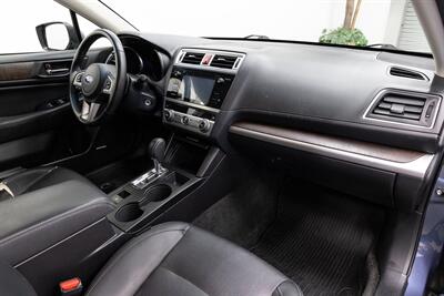 2015 Subaru Outback 2.5i Limited   - Photo 13 - Concord, CA 94520
