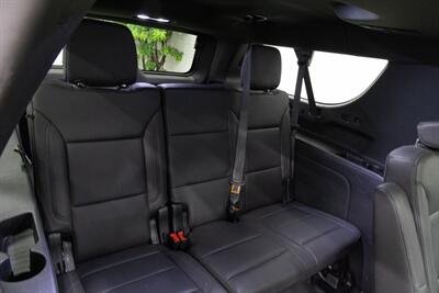 2023 Chevrolet Suburban Z71   - Photo 22 - Concord, CA 94520