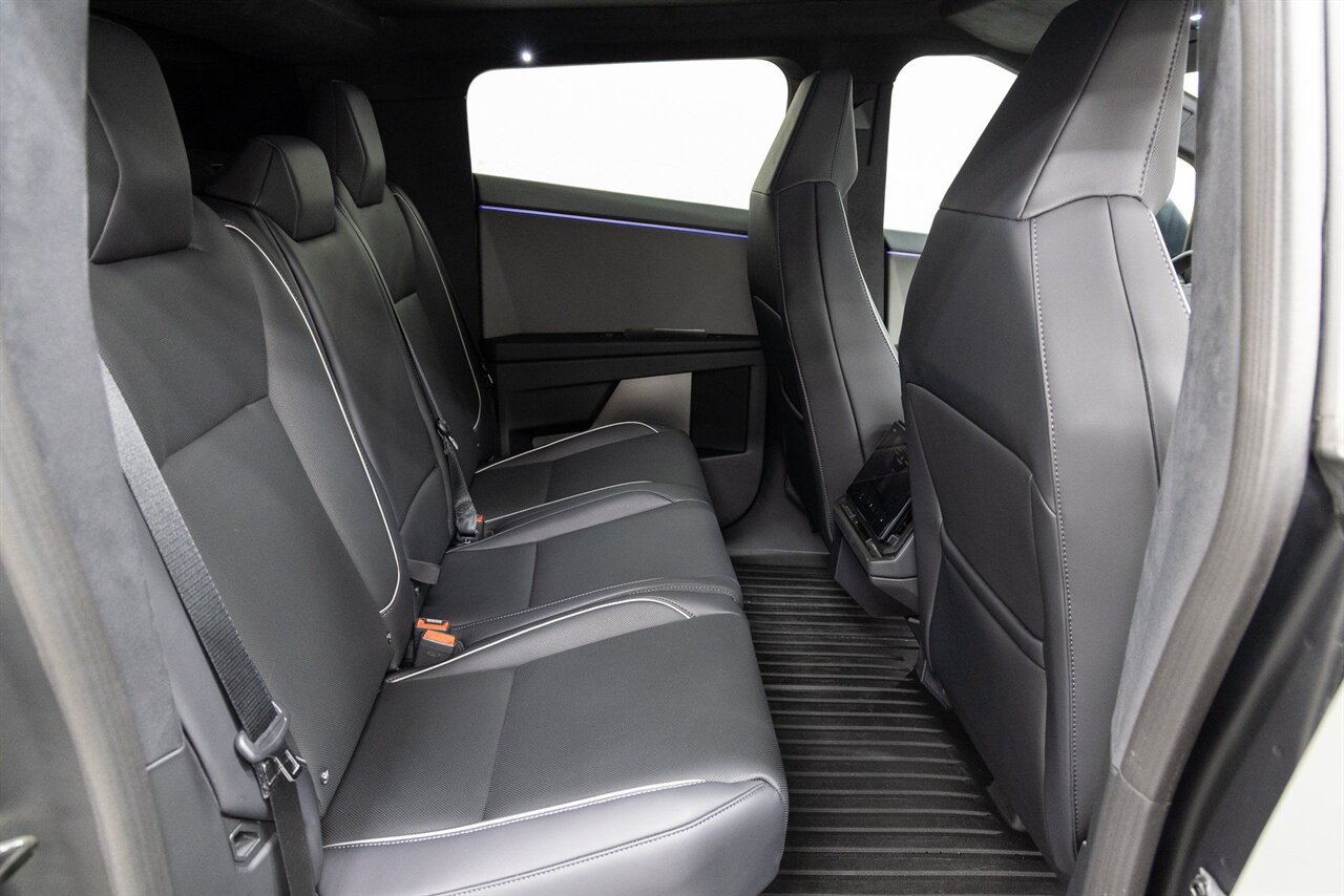 2025 Tesla Cybertruck Cyberbeast - Photo 15 - Concord, CA 94520