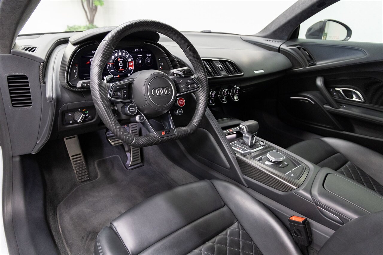 2017 Audi R8 5.2 Plus quattro - Photo 5 - Concord, CA 94520