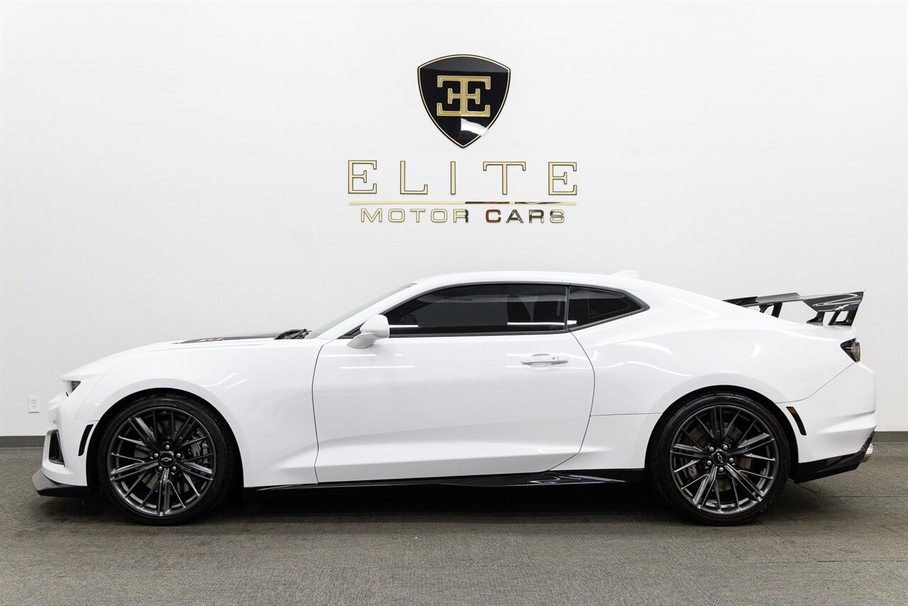 2020 Chevrolet Camaro ZL1 - Photo 2 - Concord, CA 94520