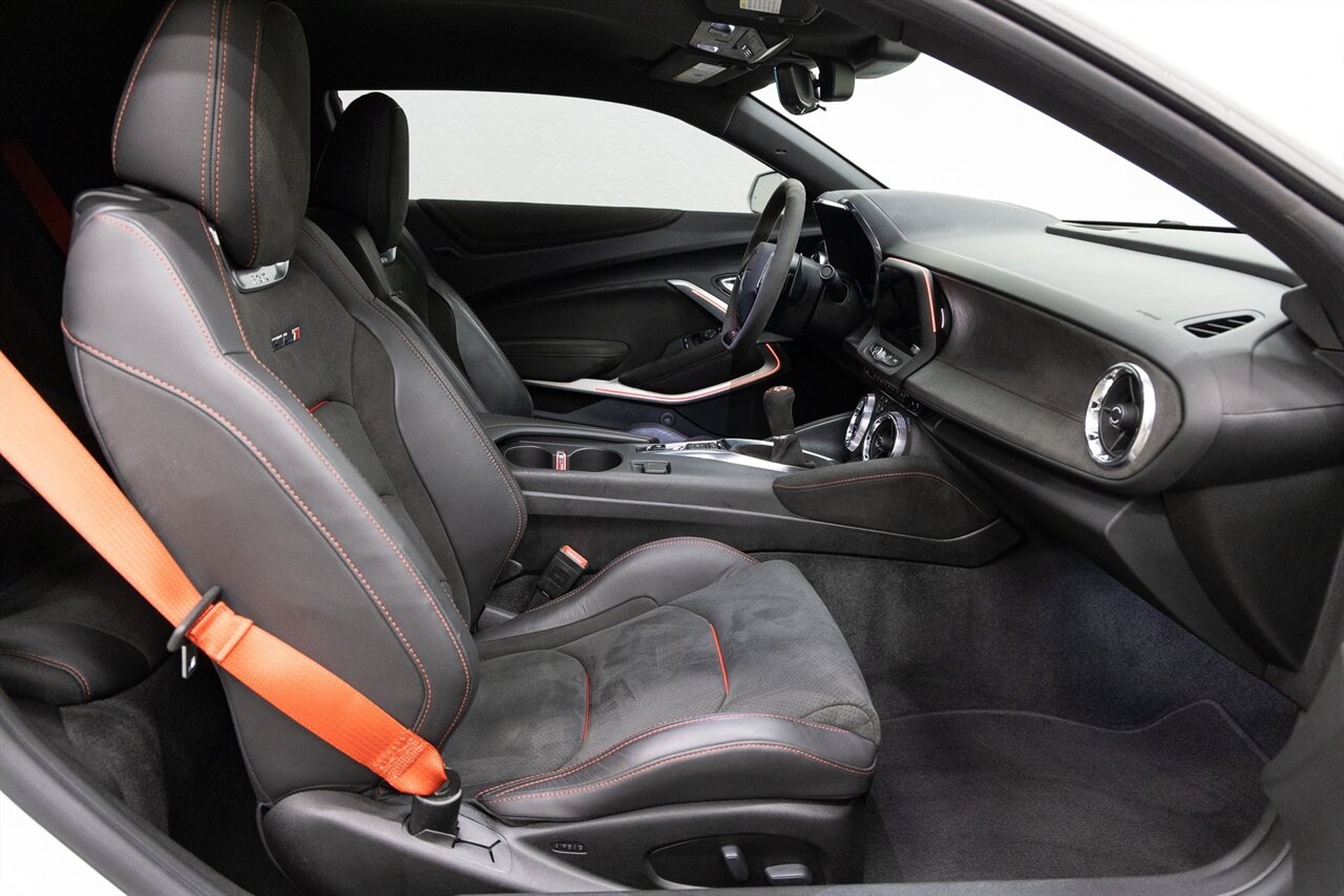 2020 Chevrolet Camaro ZL1 - Photo 14 - Concord, CA 94520