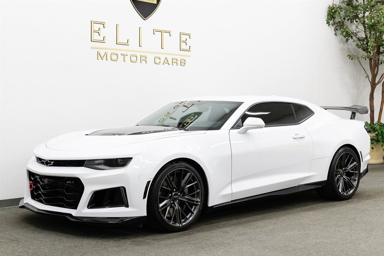 2020 Chevrolet Camaro ZL1   - Photo 1 - Concord, CA 94520