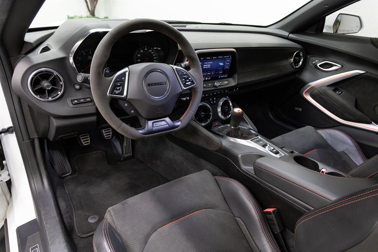 2020 Chevrolet Camaro ZL1 - Photo 6 - Concord, CA 94520