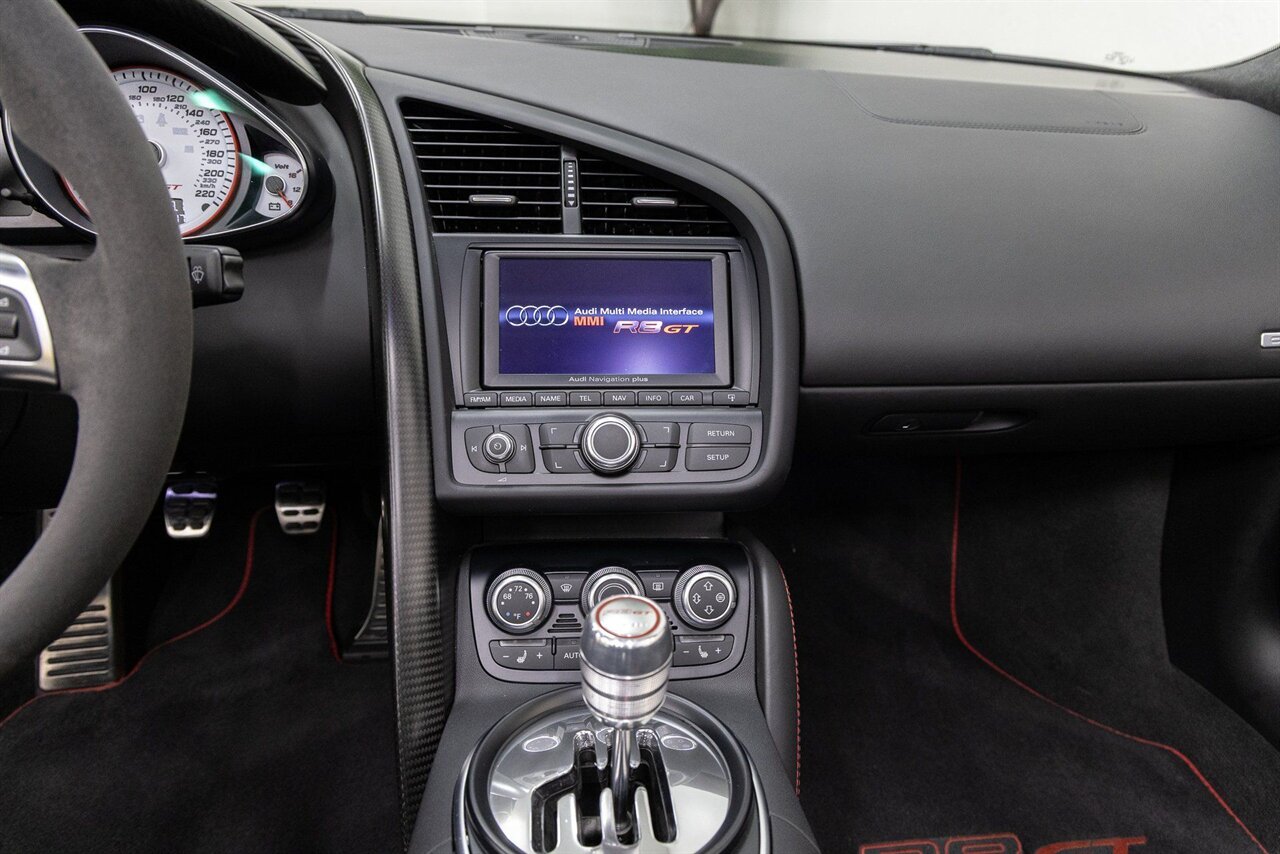 2012 Audi R8 Spyder 5.2 FSI quattro - Photo 16 - Concord, CA 94520