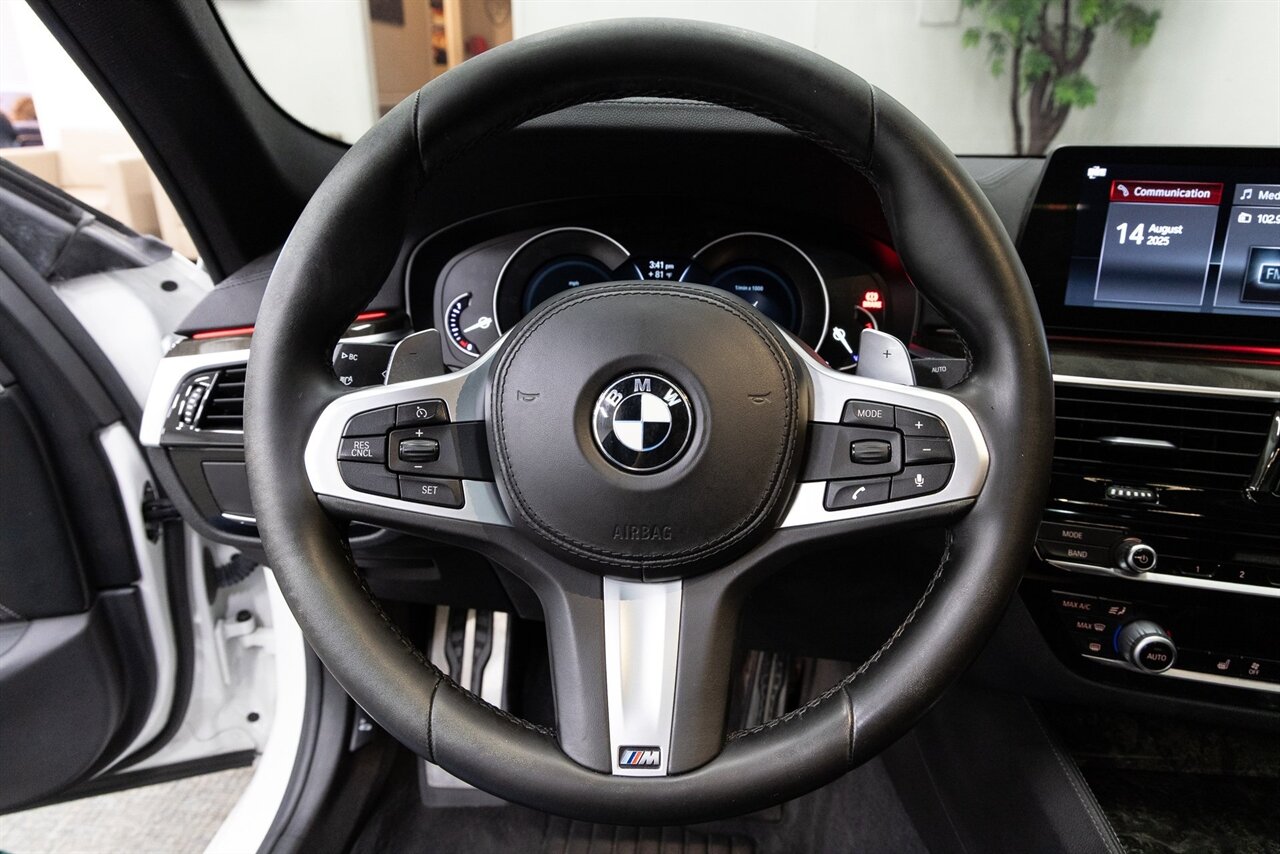2018 Bmw M550i xDrive Sedan photo 15