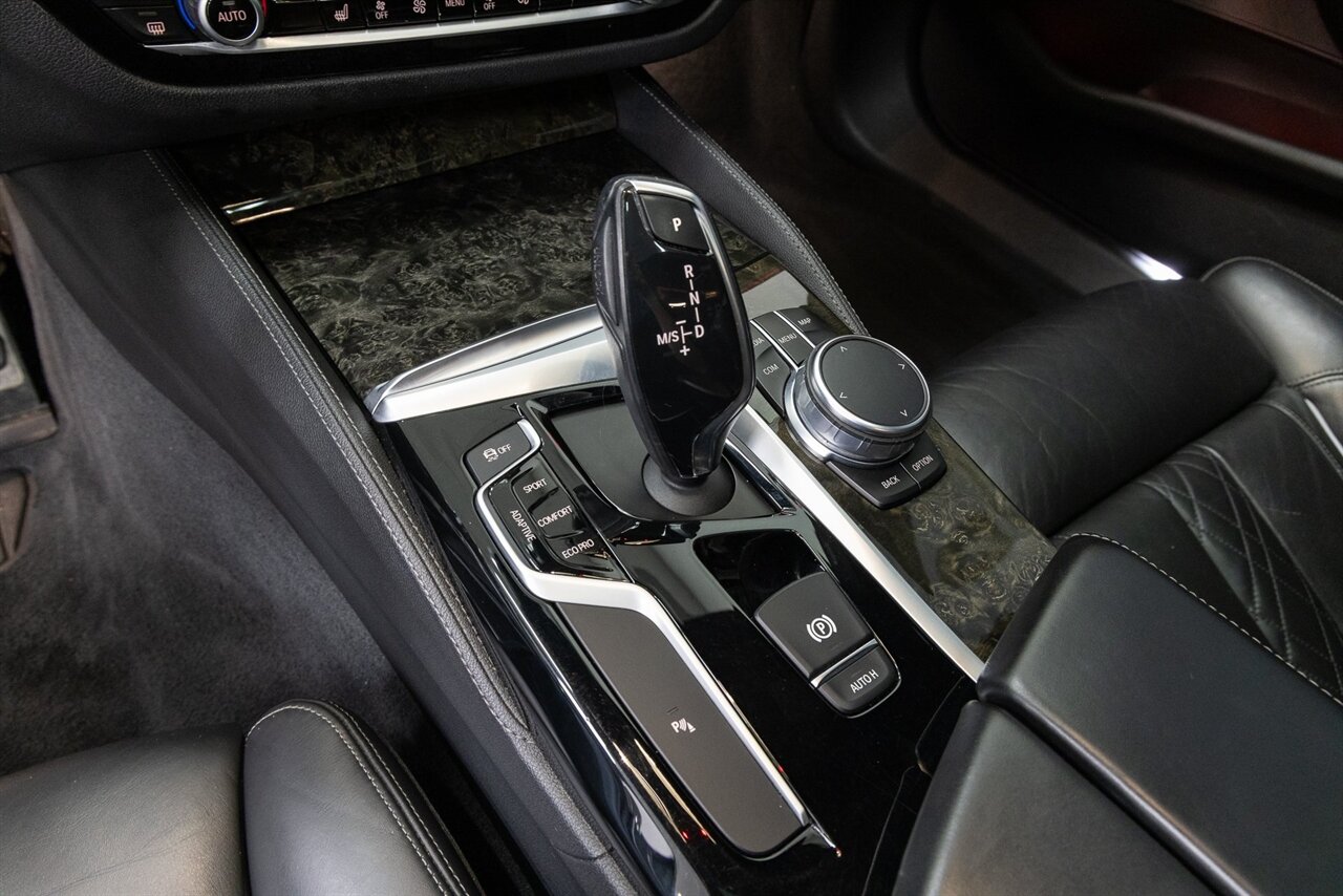 2018 Bmw M550i xDrive Sedan photo 19