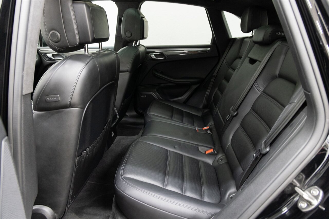 2017 Porsche Macan Turbo - Photo 8 - Concord, CA 94520