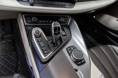 2016 BMW i8   - Photo 18 - Concord, CA 94520