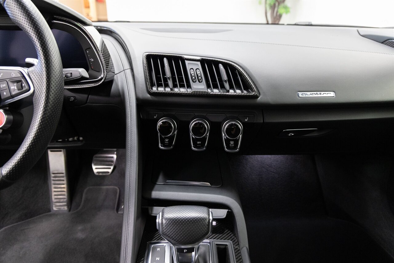 2018 Audi R8 5.2 Plus quattro - Photo 15 - Concord, CA 94520