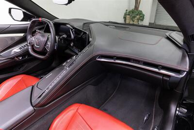 2020 Chevrolet Corvette Stingray 3LT   - Photo 12 - Concord, CA 94520