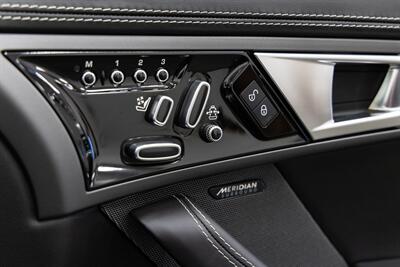 2016 Jaguar F-TYPE R   - Photo 25 - Concord, CA 94520