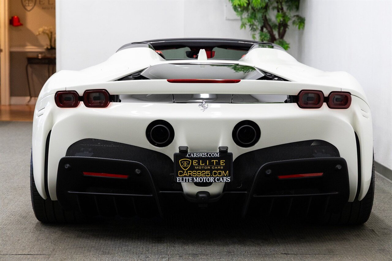 2024 Ferrari SF90 Spider - Photo 4 - Concord, CA 94520