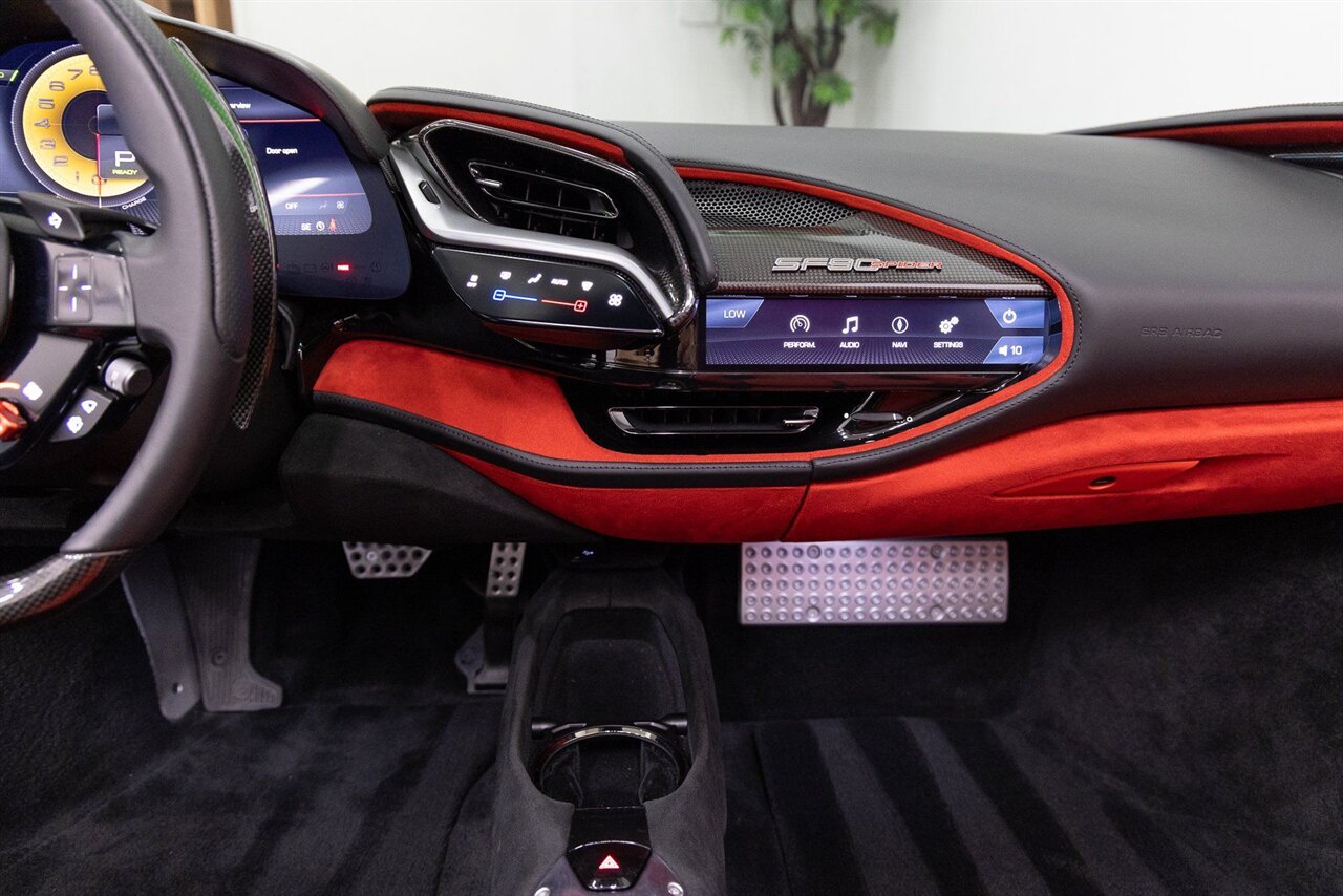 2024 Ferrari SF90 Spider - Photo 16 - Concord, CA 94520