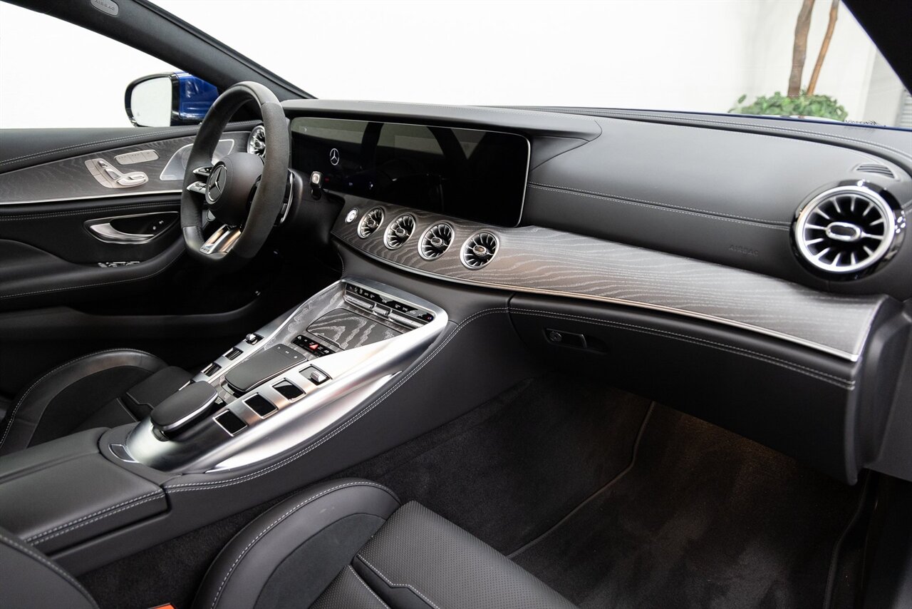 2024 Mercedes-Benz AMG GT Base 4MATIC® - Photo 13 - Concord, CA 94520