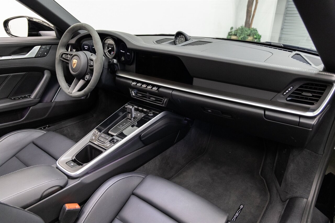 2024 Porsche 911 Turbo S - Photo 18 - Concord, CA 94520