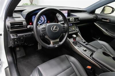 2020 Lexus IS 300 300   - Photo 6 - Concord, CA 94520