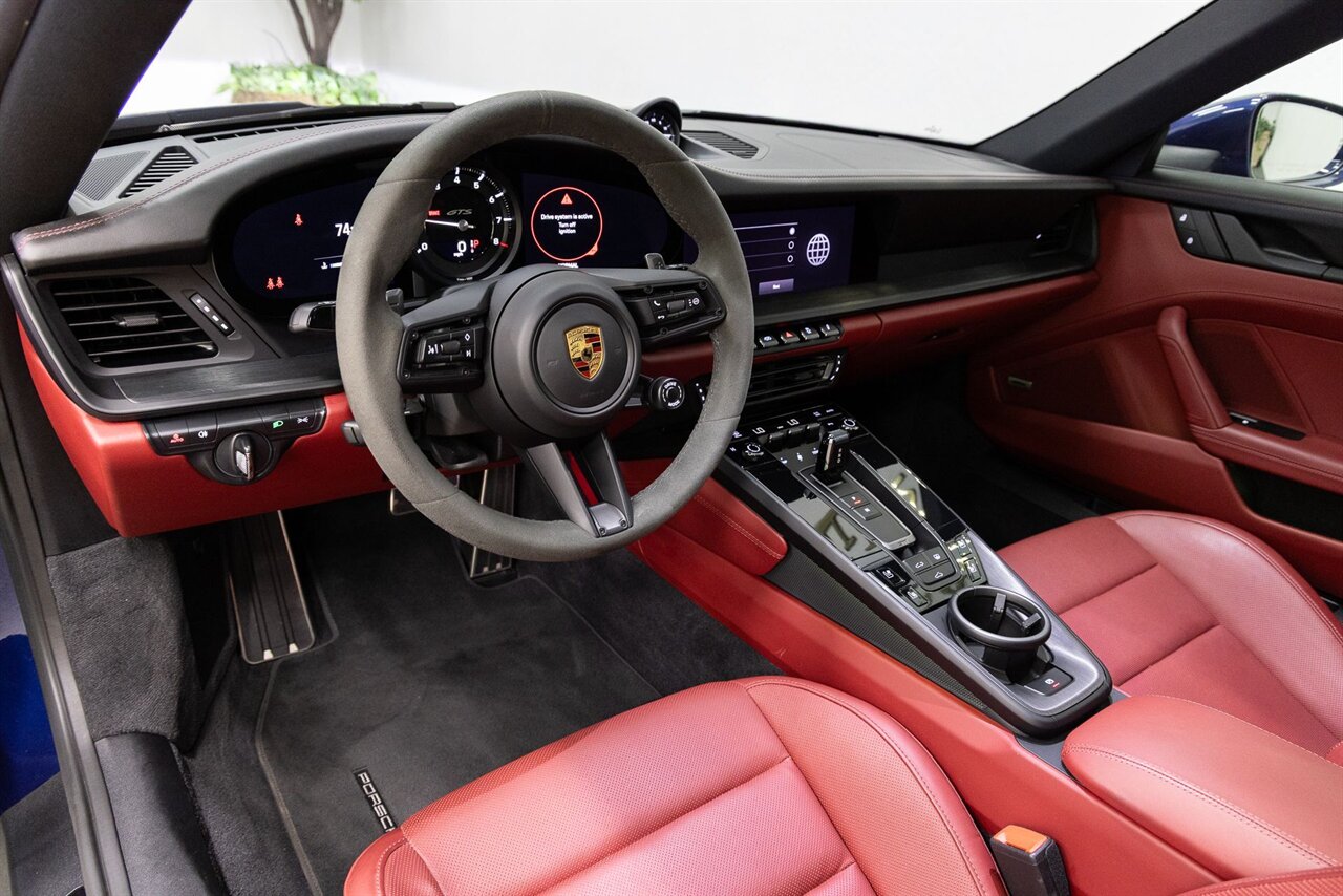 2022 Porsche 911 Carrera GTS - Photo 6 - Concord, CA 94520