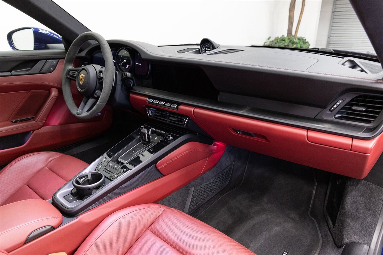 2022 Porsche 911 Carrera GTS - Photo 13 - Concord, CA 94520