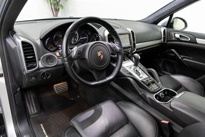 2011 Porsche Cayenne Turbo   - Photo 6 - Concord, CA 94520