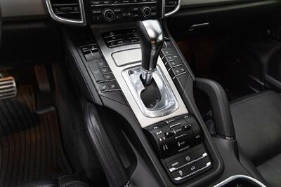 2011 Porsche Cayenne Turbo   - Photo 20 - Concord, CA 94520