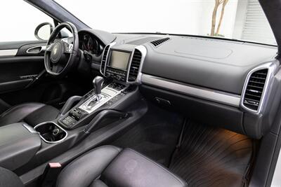 2011 Porsche Cayenne Turbo   - Photo 13 - Concord, CA 94520