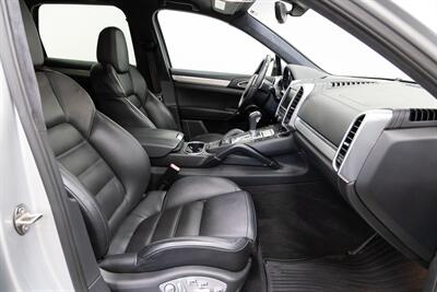 2011 Porsche Cayenne Turbo   - Photo 14 - Concord, CA 94520
