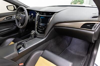 2019 Cadillac CTS-V   - Photo 13 - Concord, CA 94520