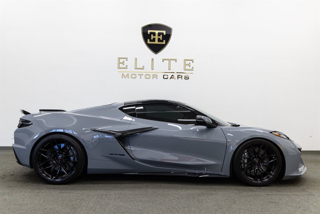 2025 Chevrolet Corvette Z06 3LZ - Photo 8 - Concord, CA 94520