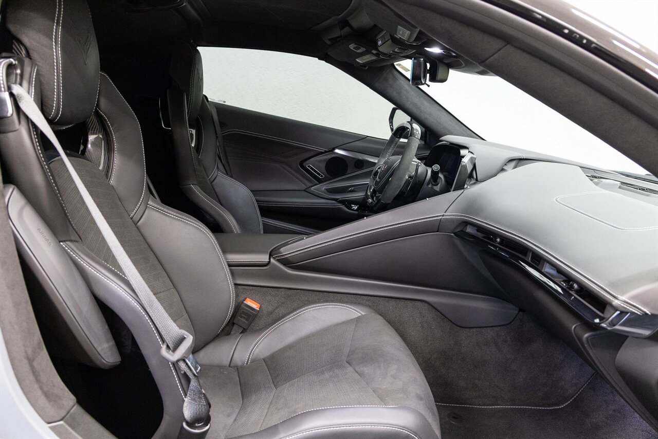 2025 Chevrolet Corvette Z06 3LZ - Photo 12 - Concord, CA 94520