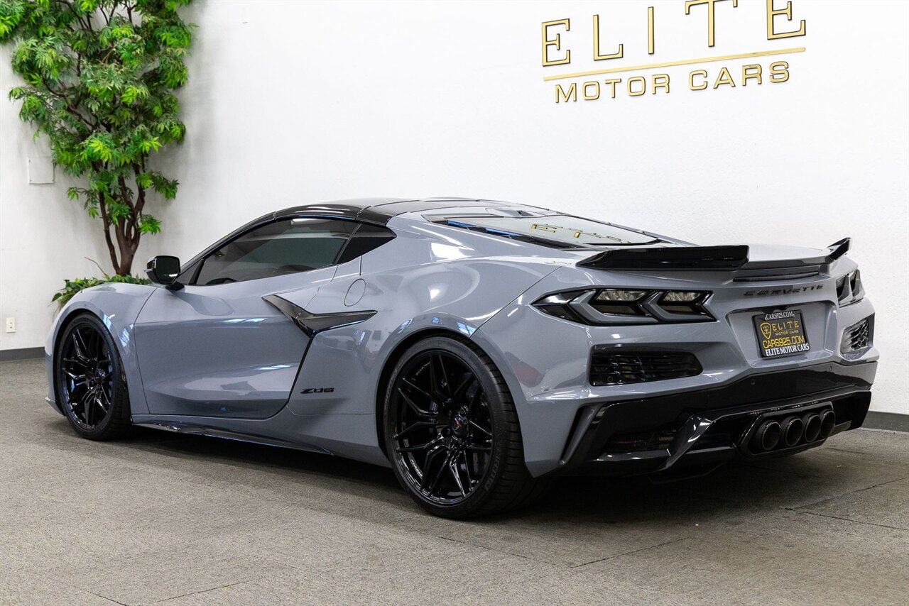 2025 Chevrolet Corvette Z06 3LZ - Photo 3 - Concord, CA 94520