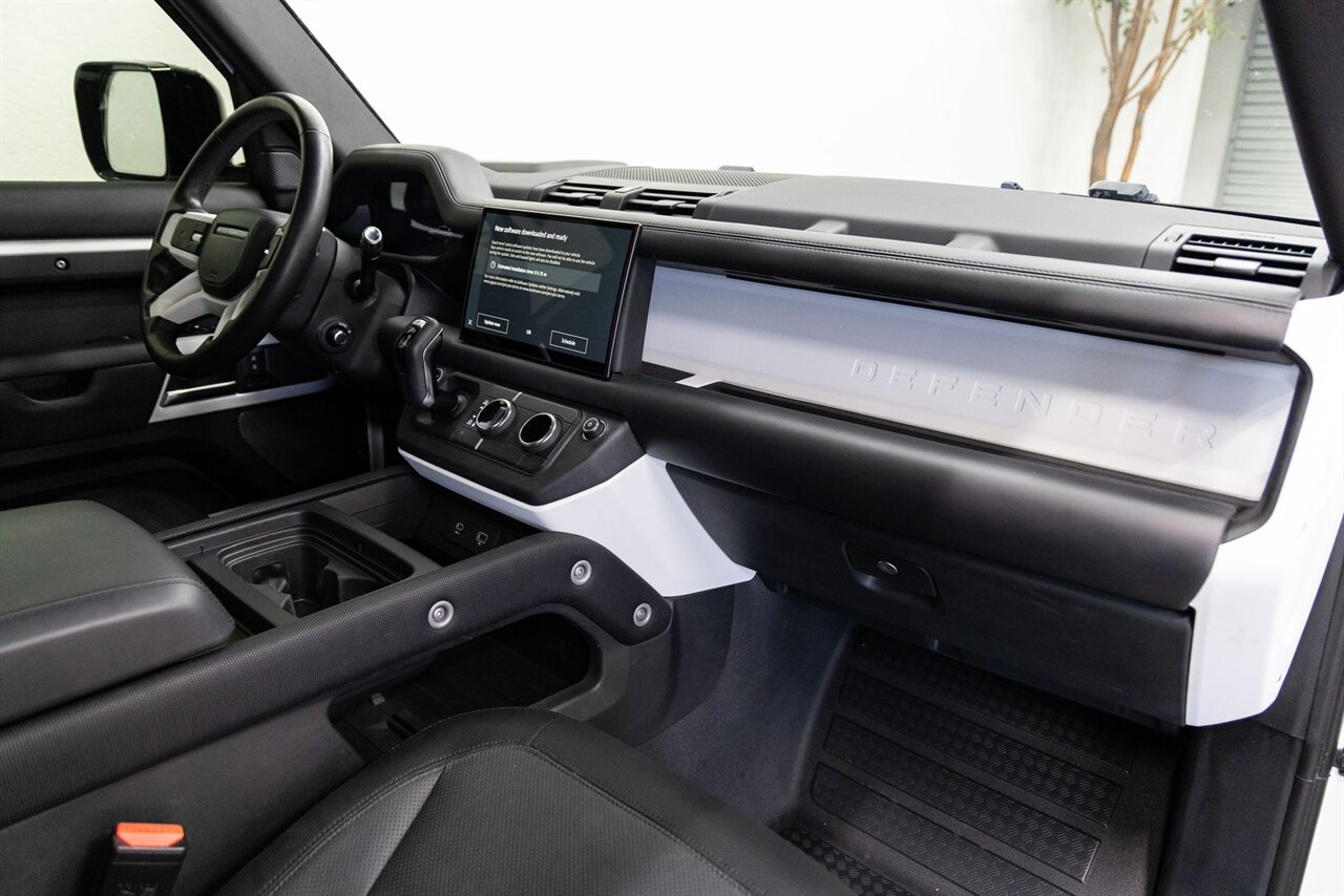 2022 Land Rover Defender X-Dynamic HSE - Photo 13 - Concord, CA 94520