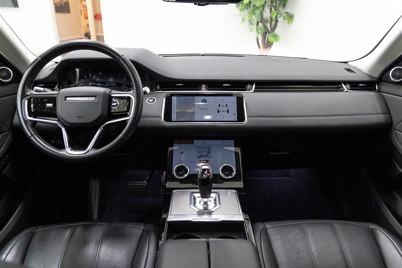 2022 Land Rover Range Rover Evoque SE - Photo 5 - Concord, CA 94520