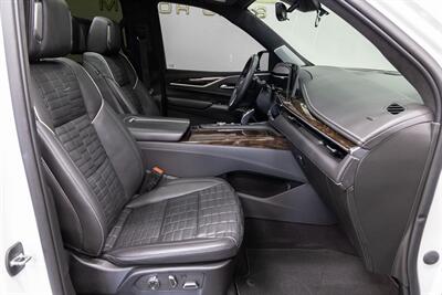 2022 Cadillac Escalade Sport Platinum   - Photo 14 - Concord, CA 94520