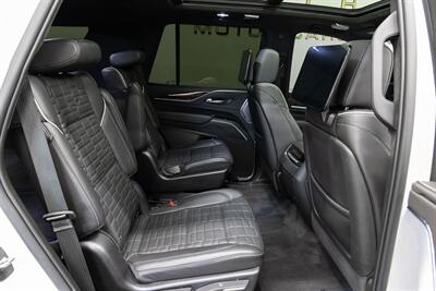2022 Cadillac Escalade Sport Platinum   - Photo 15 - Concord, CA 94520