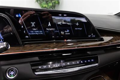 2022 Cadillac Escalade Sport Platinum   - Photo 19 - Concord, CA 94520
