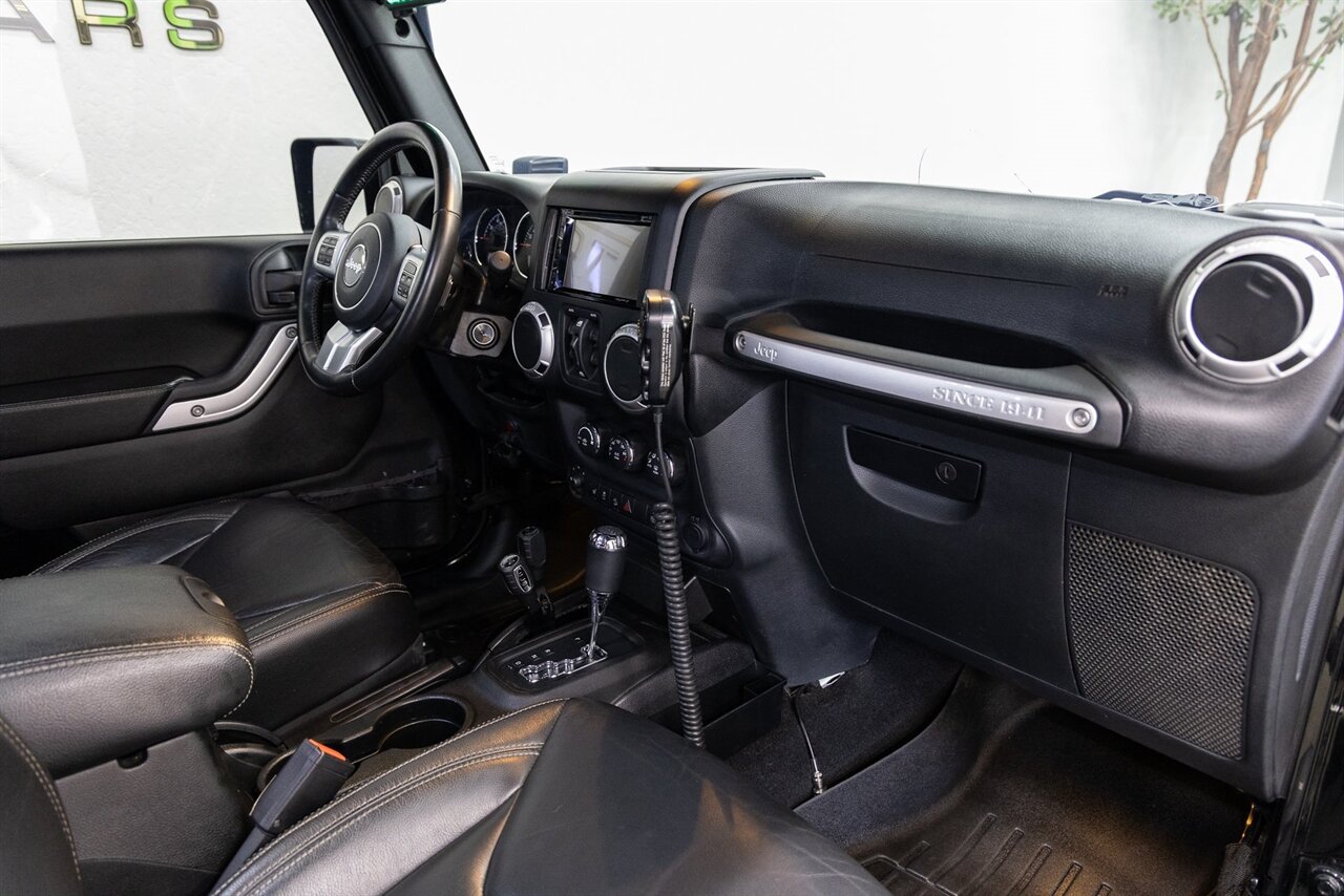 2016 Jeep Wrangler Unlimited Unlimited Rubicon   - Photo 13 - Concord, CA 94520