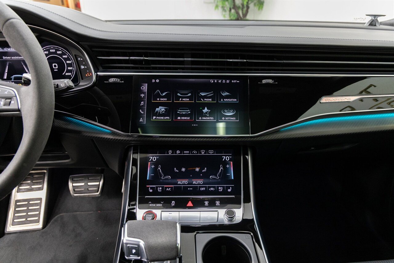 2022 Audi RS Q8 4.0T quattro - Photo 12 - Concord, CA 94520