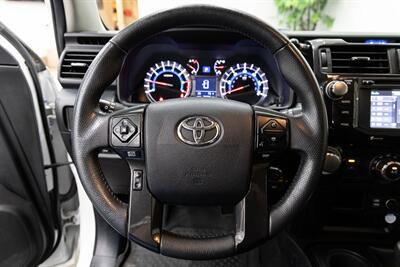 2017 Toyota 4Runner TRD Pro   - Photo 16 - Concord, CA 94520